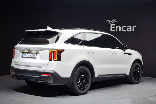 2024 Kia Sorento с пробегом 16 908 км