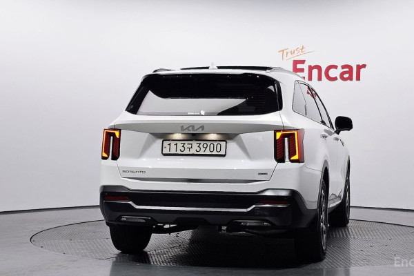 2024 Kia Sorento с пробегом 23 794 км