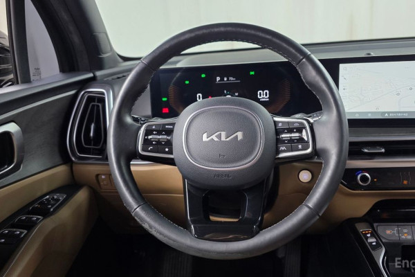 2023 Kia Sorento с пробегом 15 618 км