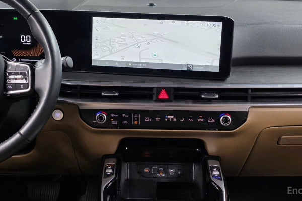 2023 Kia Sorento с пробегом 15 618 км