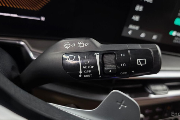 2023 Kia Sorento с пробегом 15 618 км