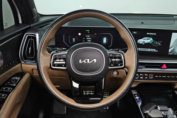 2024 Kia Sorento с пробегом 23 794 км