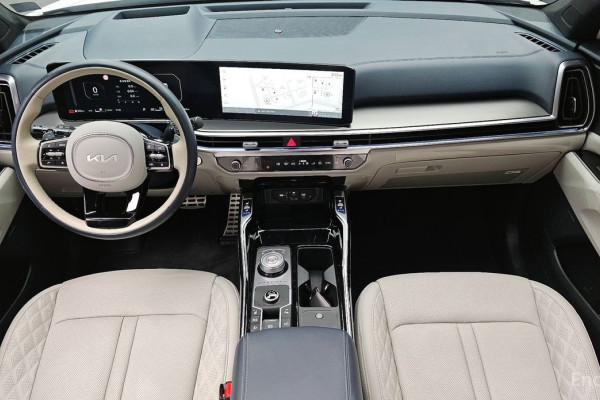 2024 Kia Sorento с пробегом 21 754 км