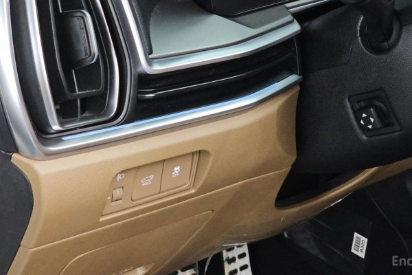 2024 Kia Sorento с пробегом 23 794 км