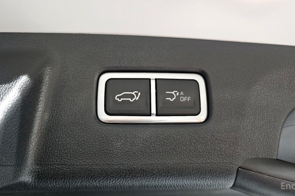 2024 Kia Sorento с пробегом 16 908 км