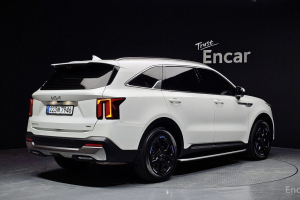 2024 Kia Sorento с пробегом 17 555 км