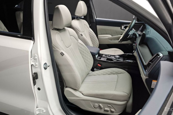 2024 Kia Sorento с пробегом 21 754 км