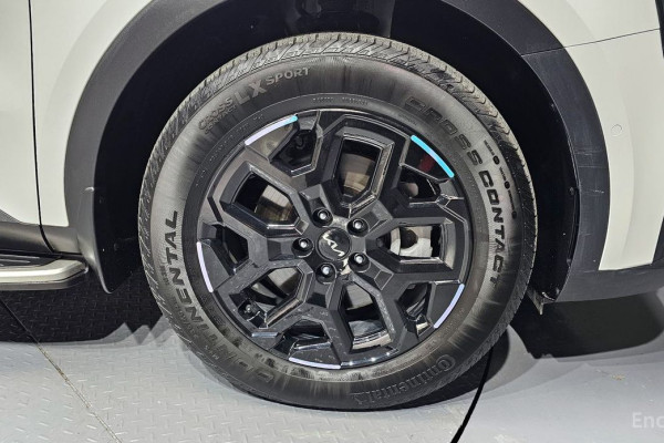 2024 Kia Sorento с пробегом 17 555 км