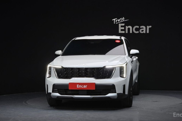 2023 Kia Sorento с пробегом 25 975 км