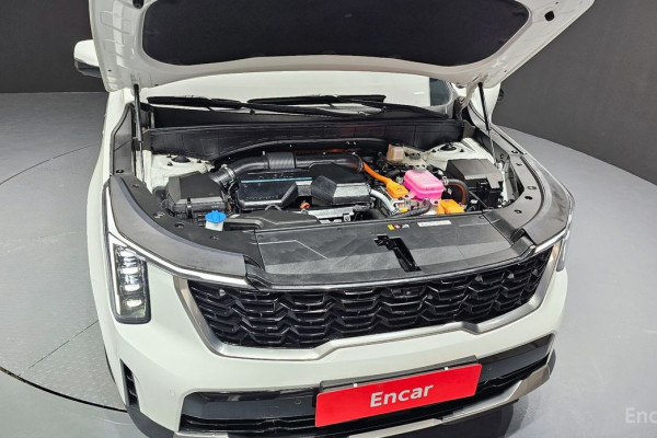 2024 Kia Sorento с пробегом 17 555 км