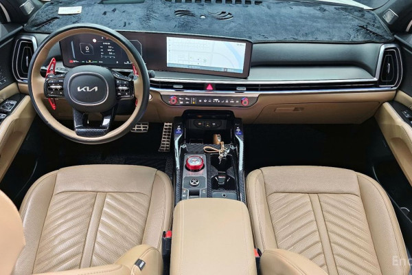 2024 Kia Sorento с пробегом 17 555 км