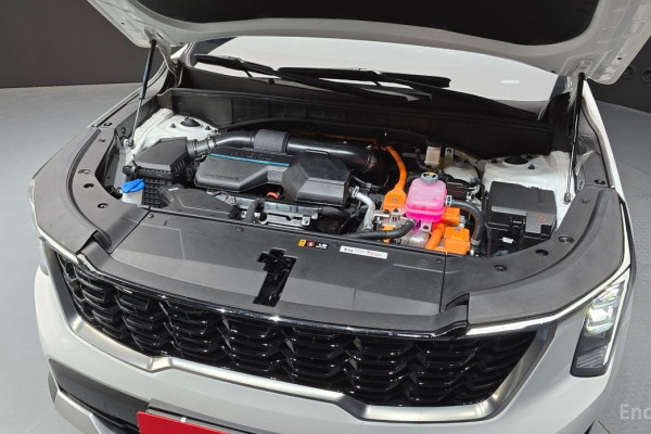 2023 Kia Sorento с пробегом 25 975 км