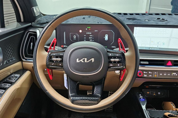 2024 Kia Sorento с пробегом 17 555 км