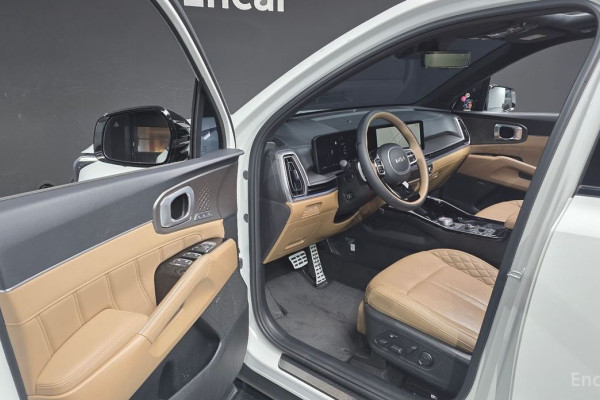 2024 Kia Sorento с пробегом 16 617 км