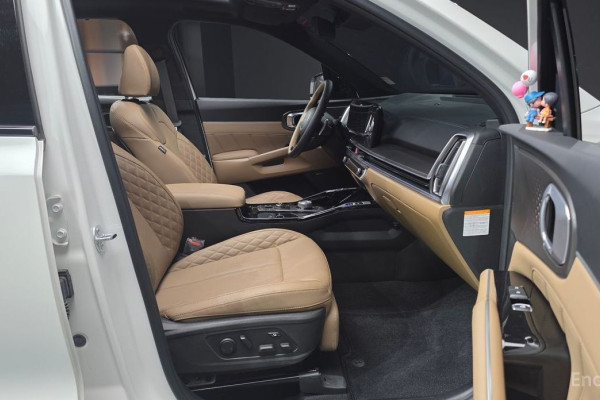 2024 Kia Sorento с пробегом 16 617 км