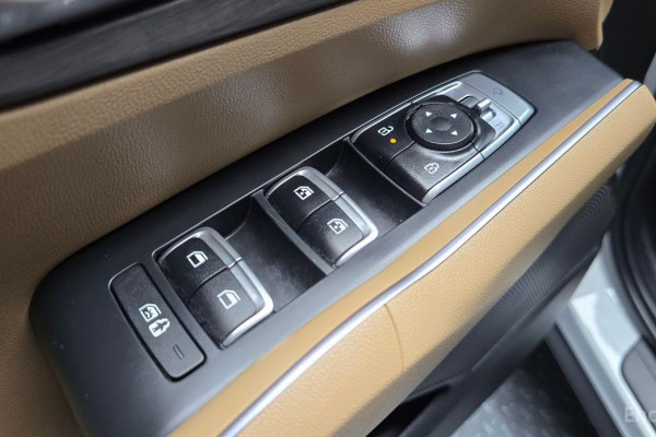 2023 Kia Sorento с пробегом 25 975 км