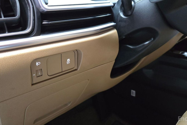 2023 Kia Sorento с пробегом 25 975 км