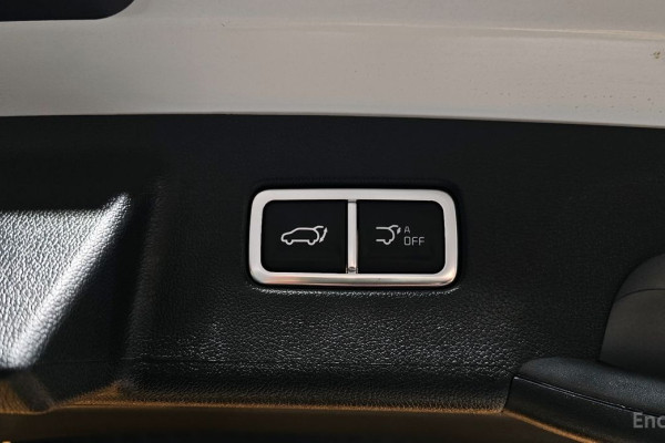 2024 Kia Sorento с пробегом 17 555 км