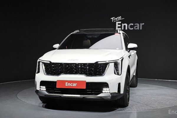 2024 Kia Sorento с пробегом 28 143 км