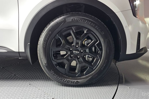 2024 Kia Sorento с пробегом 28 143 км