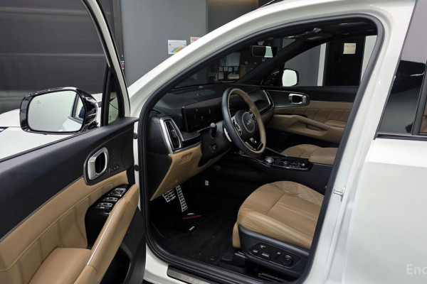 2024 Kia Sorento с пробегом 17 096 км