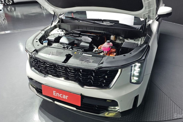 2024 Kia Sorento с пробегом 28 143 км