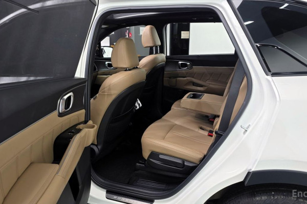 2024 Kia Sorento с пробегом 17 096 км