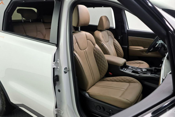 2024 Kia Sorento с пробегом 17 096 км