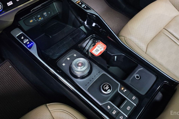 2024 Kia Sorento с пробегом 28 143 км