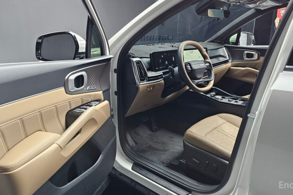 2025 Kia Sorento с пробегом 552 км