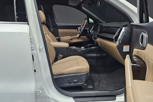 2025 Kia Sorento с пробегом 552 км