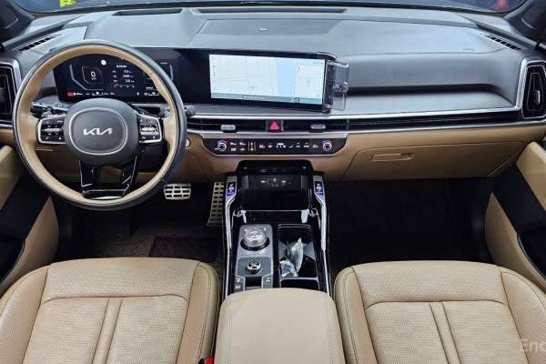 2024 Kia Sorento с пробегом 13 872 км