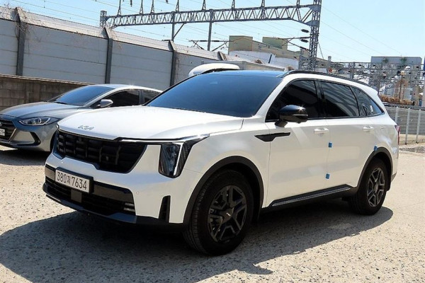 2024 Kia Sorento с пробегом 28 740 км