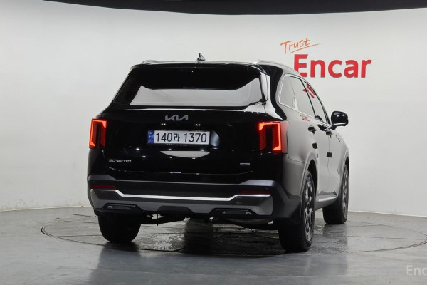 2023 Kia Sorento с пробегом 19 507 км