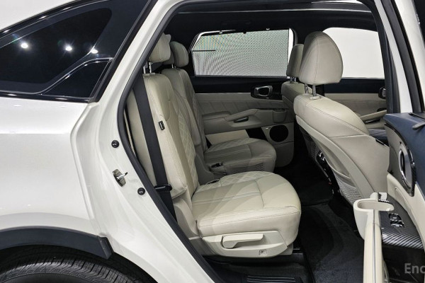 2024 Kia Sorento с пробегом 28 420 км