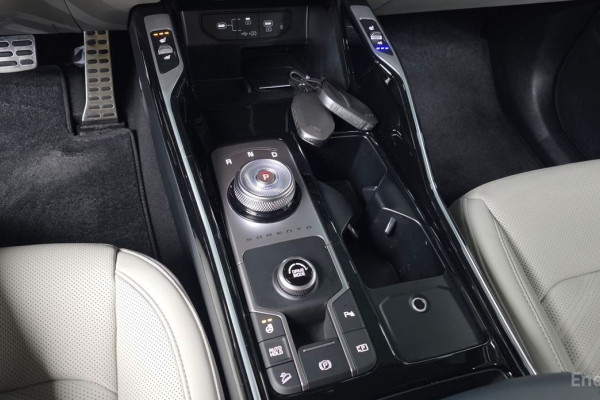 2023 Kia Sorento с пробегом 19 507 км