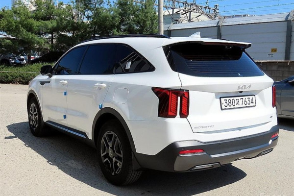 2024 Kia Sorento с пробегом 28 740 км