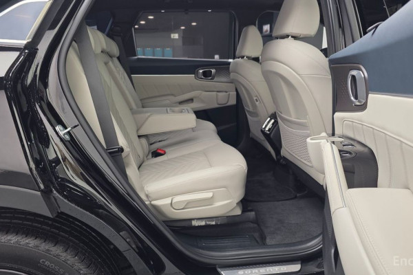 2023 Kia Sorento с пробегом 19 507 км