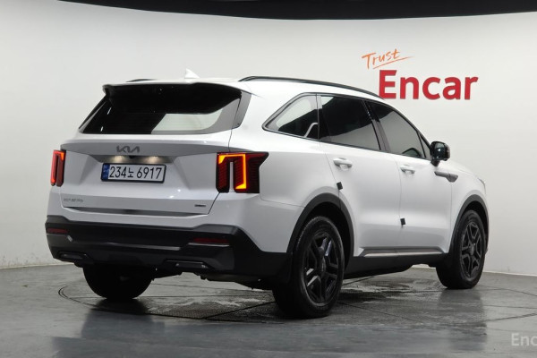 2023 Kia Sorento с пробегом 18 106 км