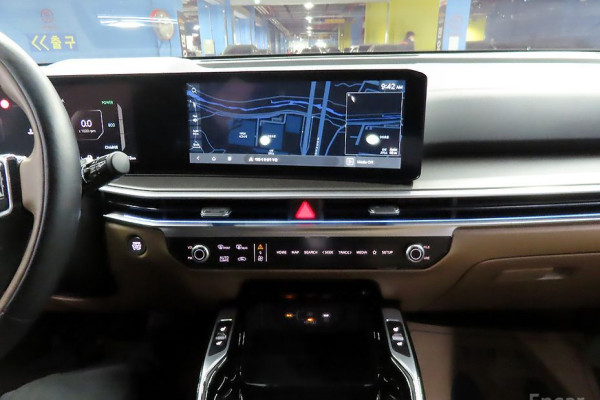 2023 Kia Sorento с пробегом 16 895 км