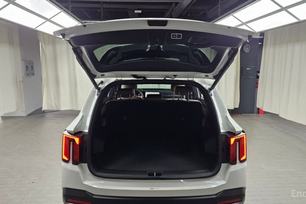 2024 Kia Sorento с пробегом 22 771 км