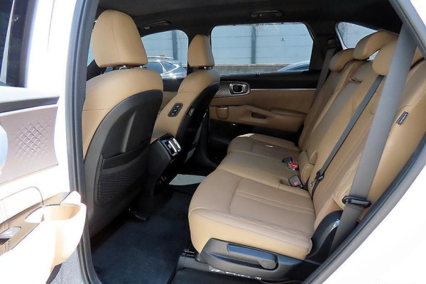 2024 Kia Sorento с пробегом 28 740 км