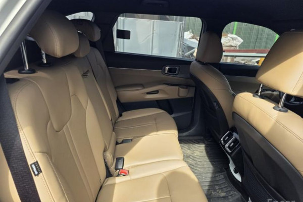 2024 Kia Sorento с пробегом 26 991 км