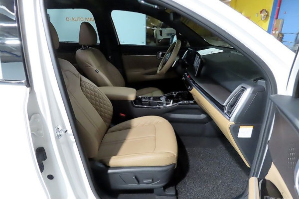 2023 Kia Sorento с пробегом 25 654 км