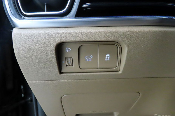 2023 Kia Sorento с пробегом 16 895 км