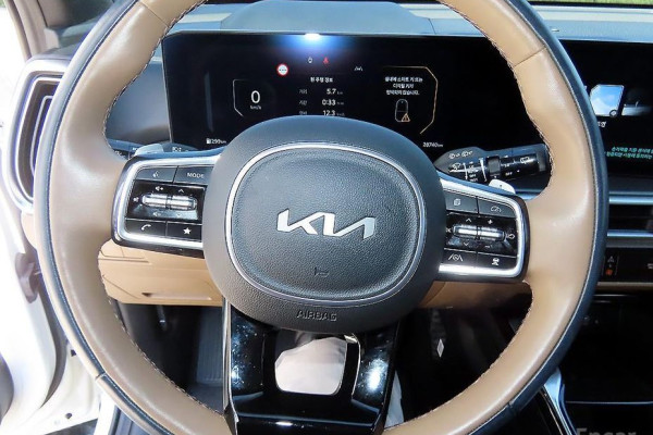 2024 Kia Sorento с пробегом 28 740 км