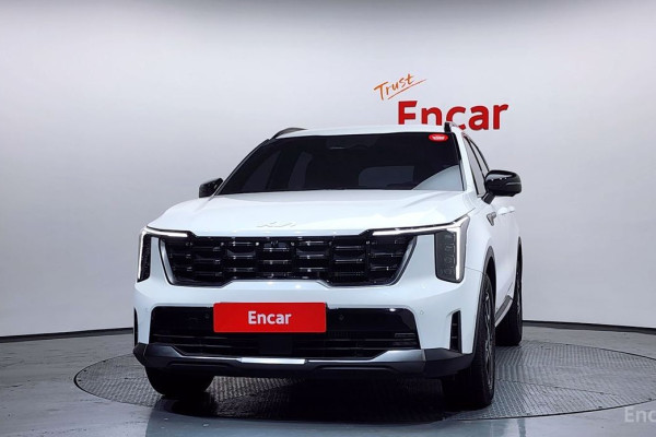 2023 Kia Sorento с пробегом 12 859 км