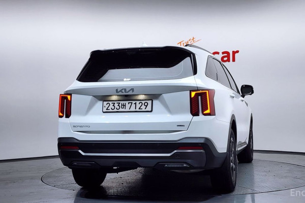 2023 Kia Sorento с пробегом 12 859 км