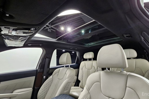 2024 Kia Sorento с пробегом 28 420 км