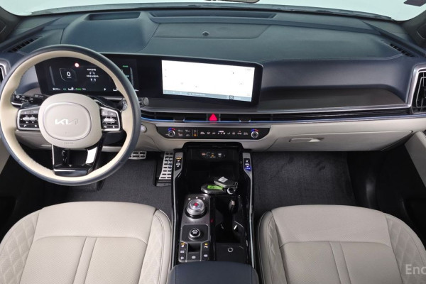 2023 Kia Sorento с пробегом 18 106 км